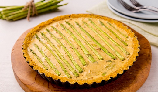 Cornmeal Tart with Asparagus and Soft Cheese