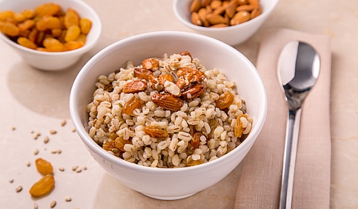 Pearl Barley Porridge with Anise and Raisins