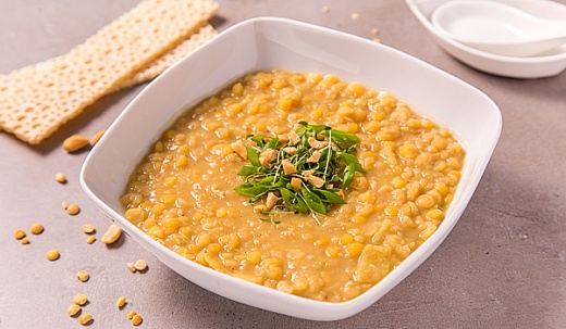 Chinese Pea Soup with Ginger