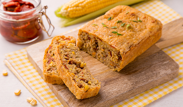 Bread with Sundried Tomatoes and Corn