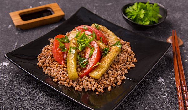 焦糖茄子荞麦饭